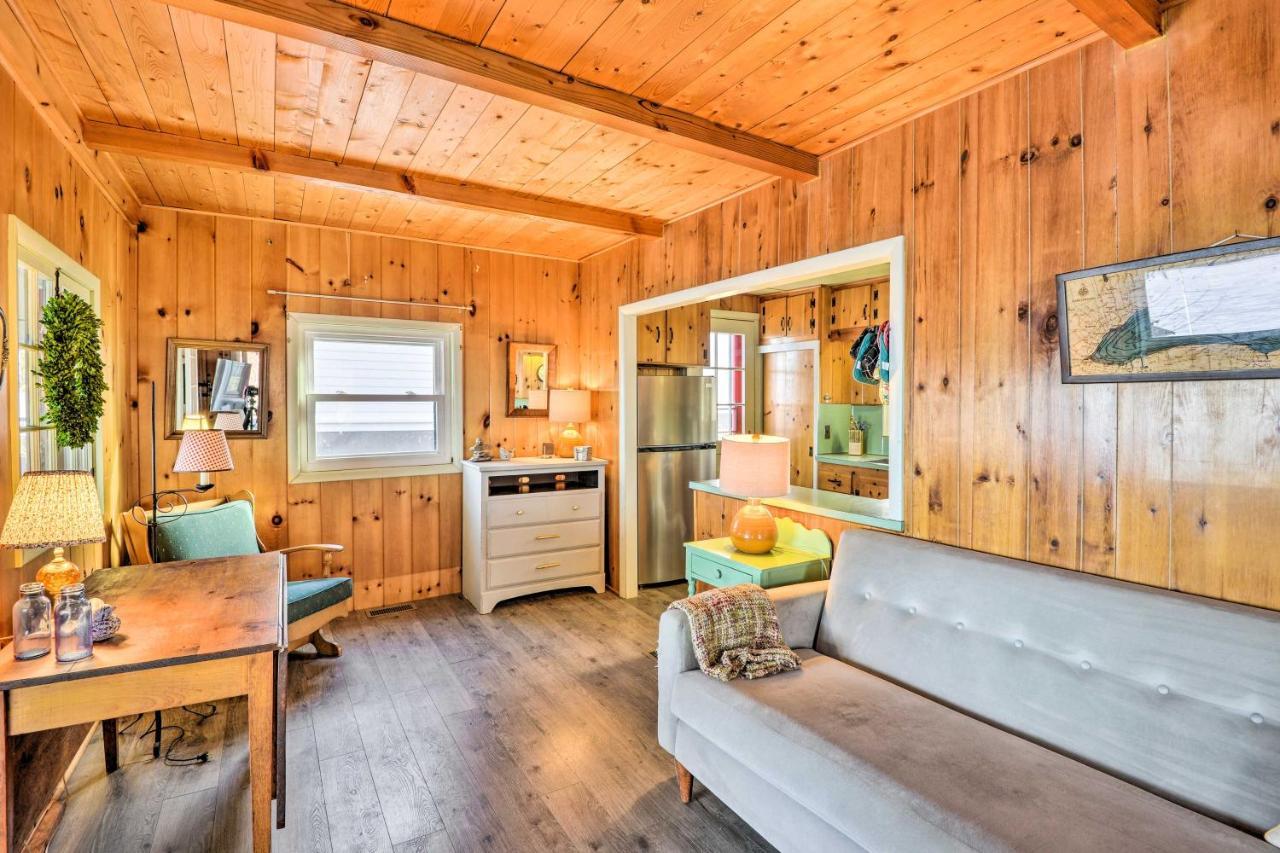 Henderson Harbor Cottage With Lake Access! Sackets Harbor Exterior foto